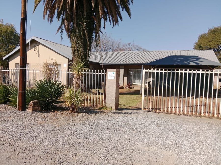3 Bedroom Property for Sale in Kuruman Northern Cape
